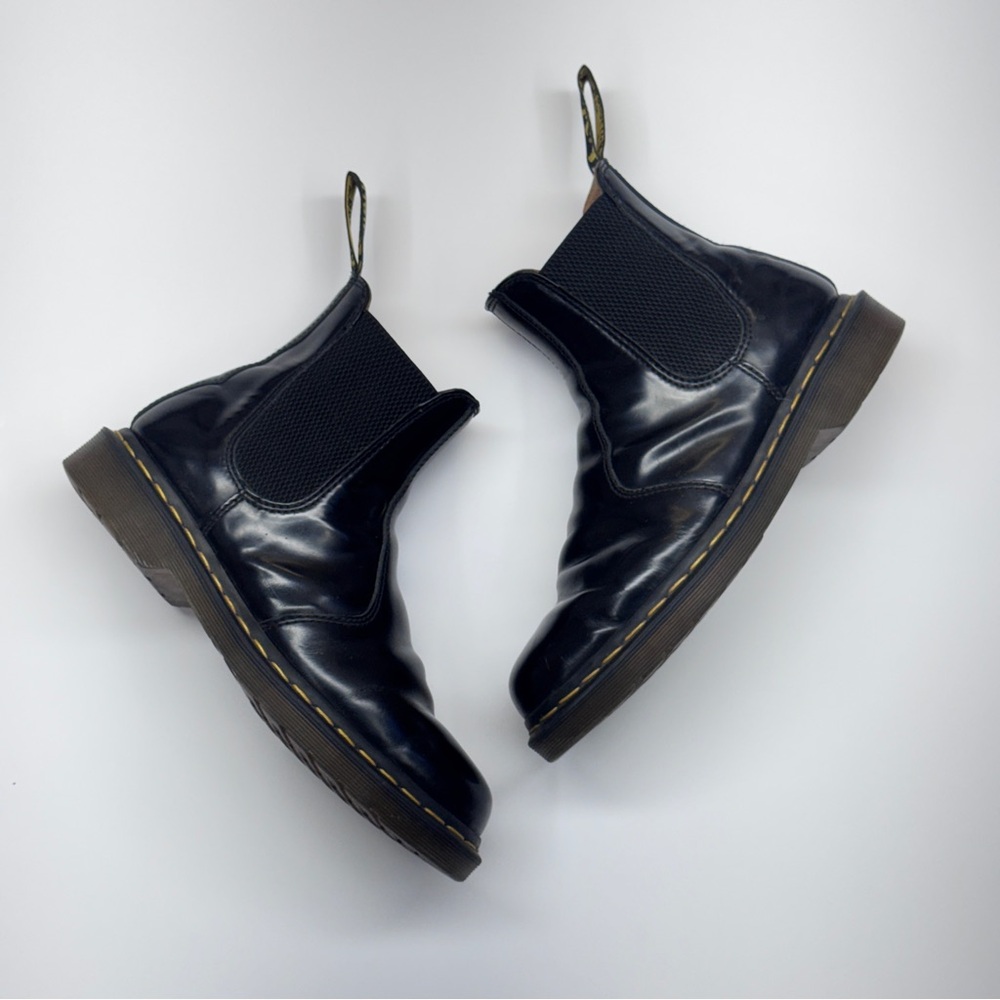 Dr. Martens 2976 Chelsea Boots Black Leather Yellow Stitch Women’s US 8 UK 6